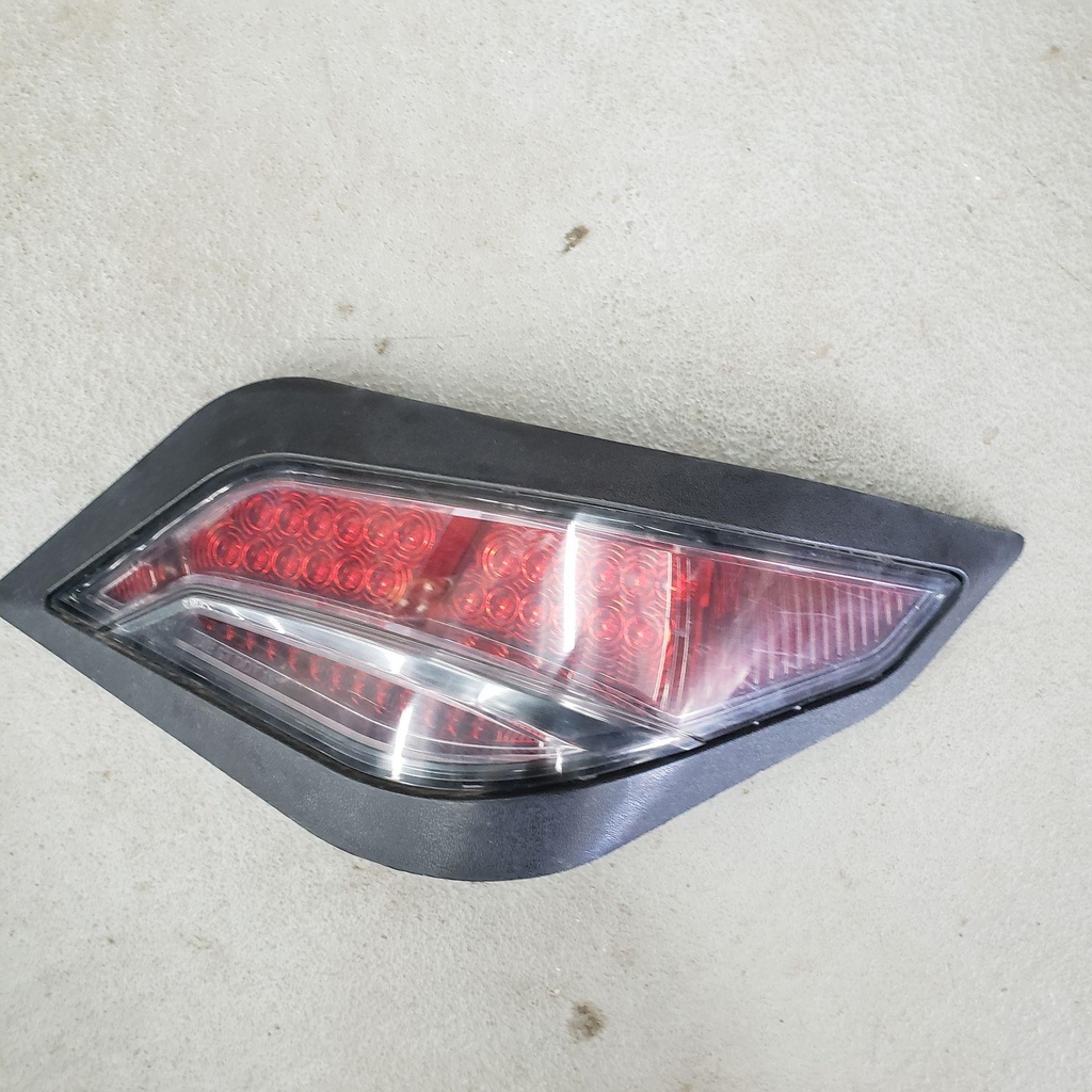Taillight - Right