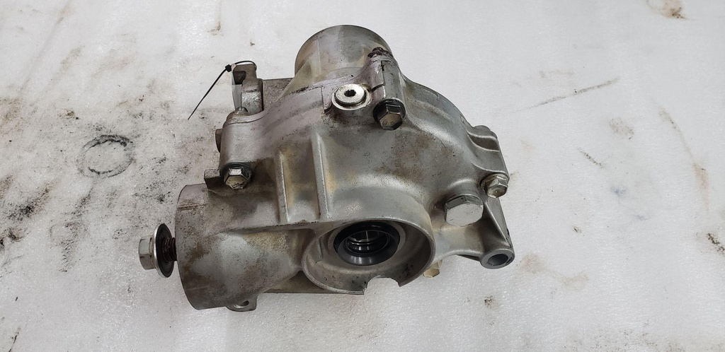 Front Axle Gear Case C 05%