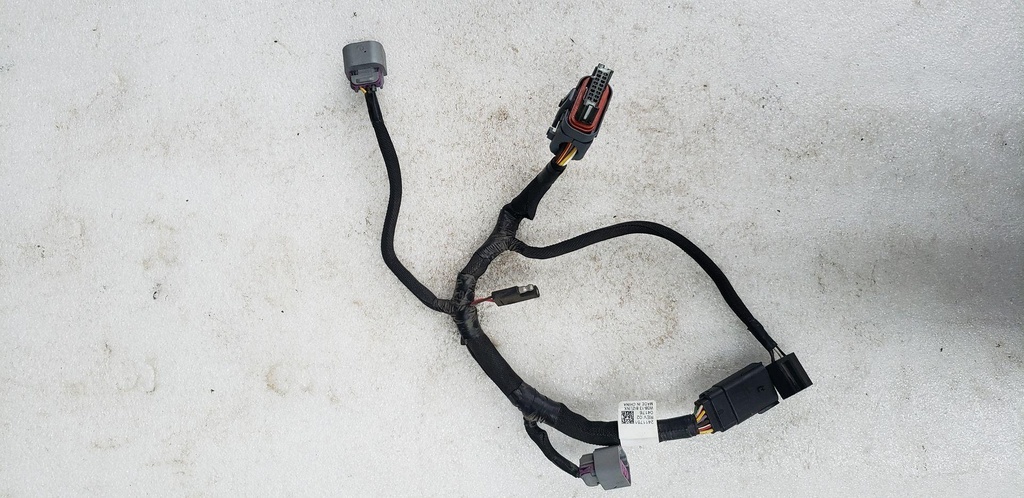 HARNESS-HOOD, 550
