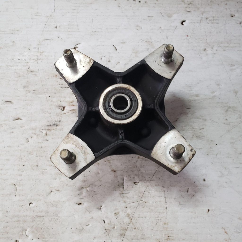 HUB,FRONT WHEEL