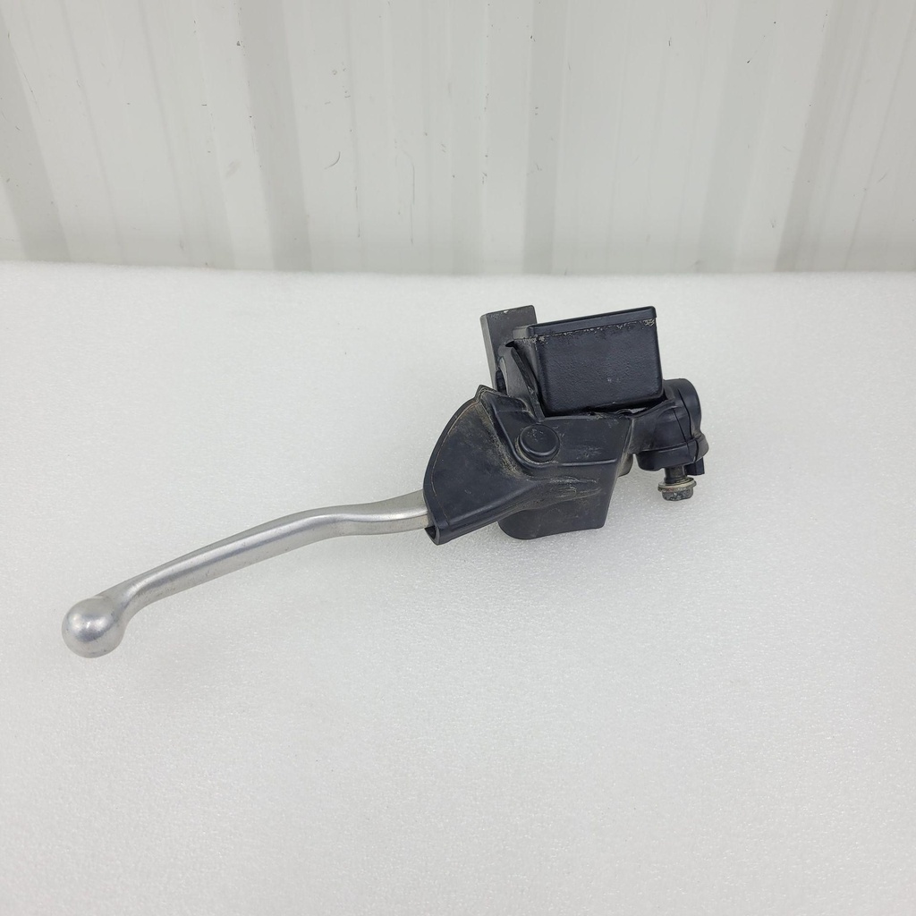 (new ref. 43015-0711) cylinder-assy-master,