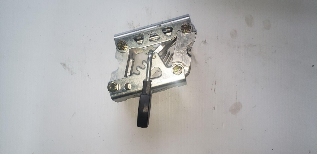 ADJUSTABLE POST