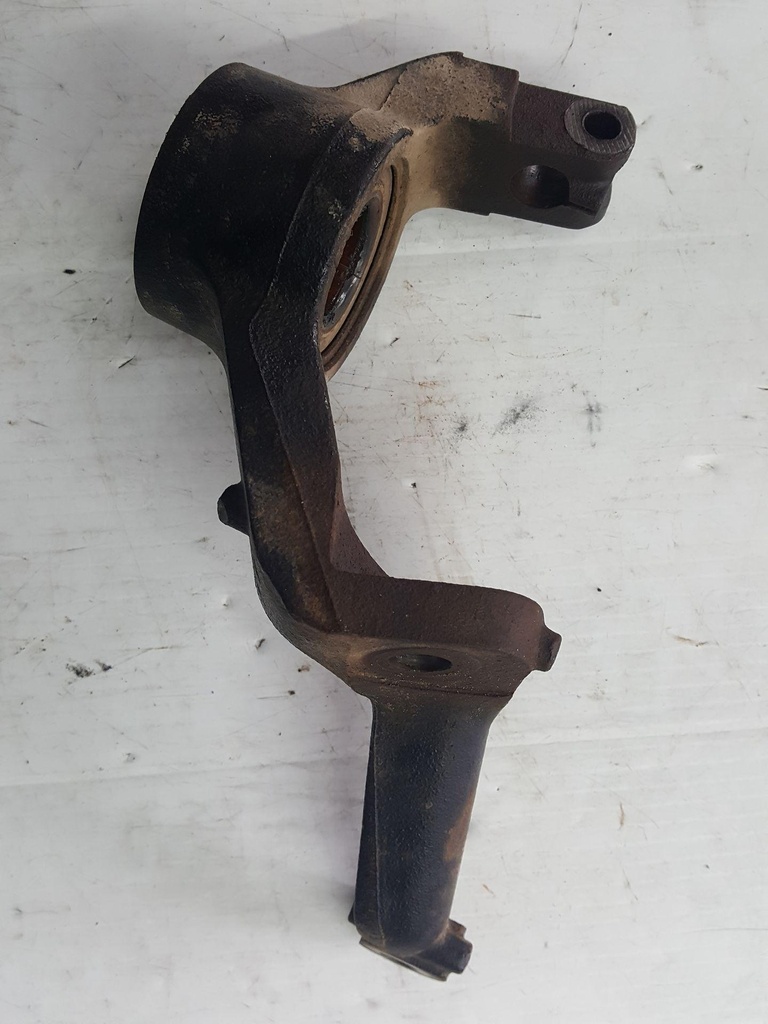 BOMBARDIER LH Knuckle - 705400817