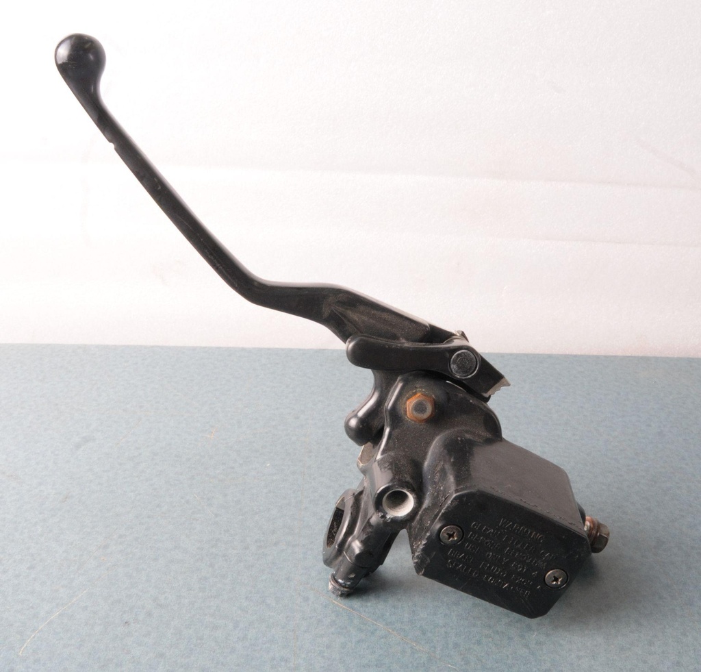 LH Front Master Cylinder