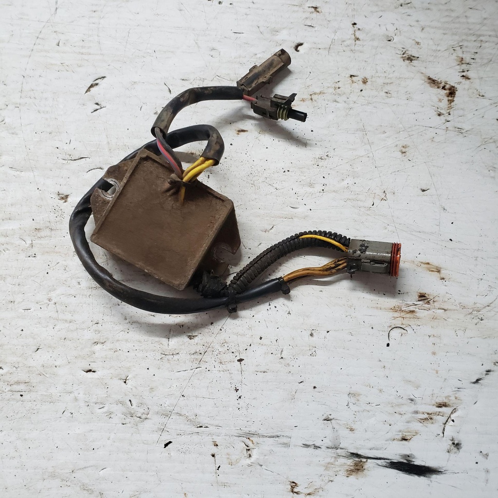 REGULATEUR VOLTAGE - 710000100 CAN AM