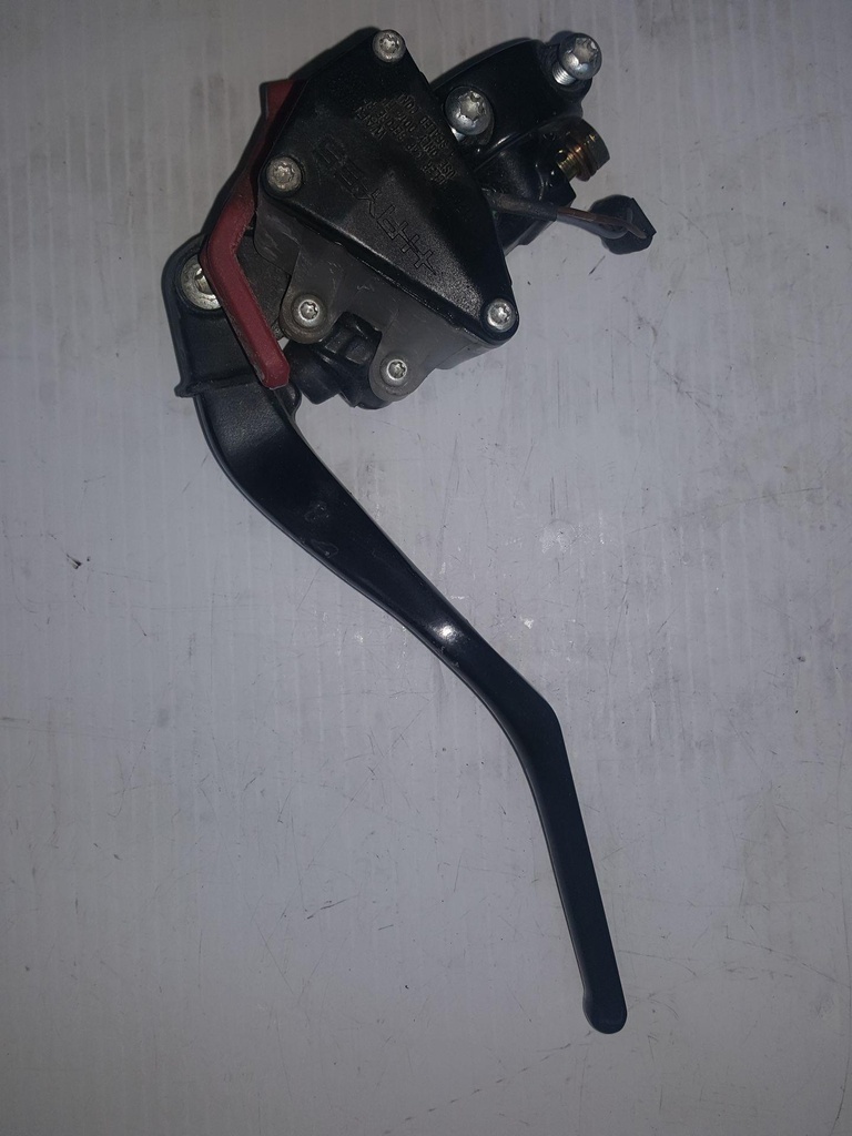 YAMAHA Master Cylinder Assy - 8JP-F583T-00-00
