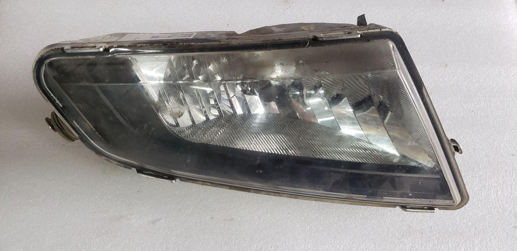 Headlight , Halogen-RH