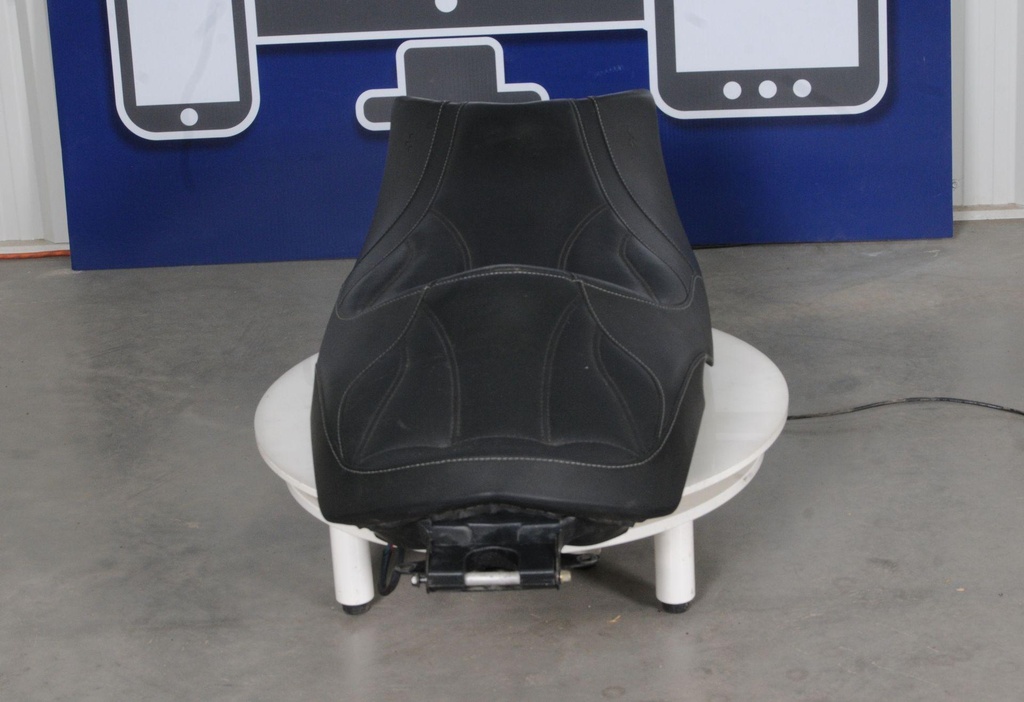 Seat Ass'y RS-S,