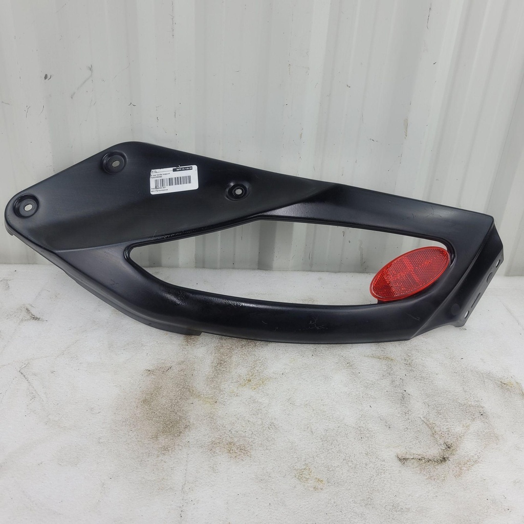 rh rear fender support