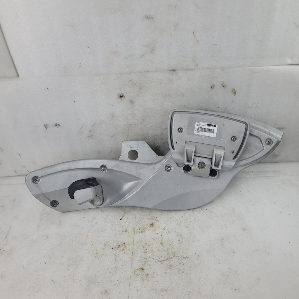 (new ref. 705008521) lh footrest support