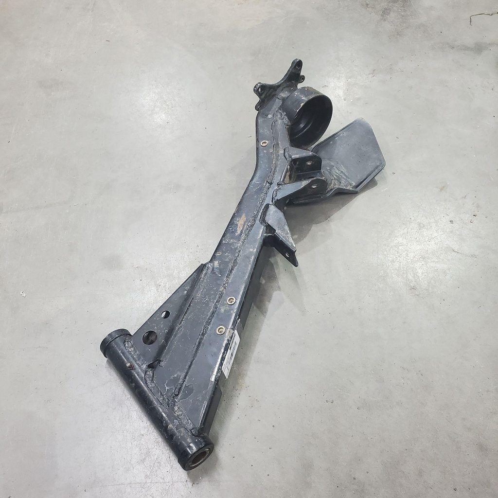 [CF01802] (new ref. 9awa-060110-20000) rear swing arm, lh