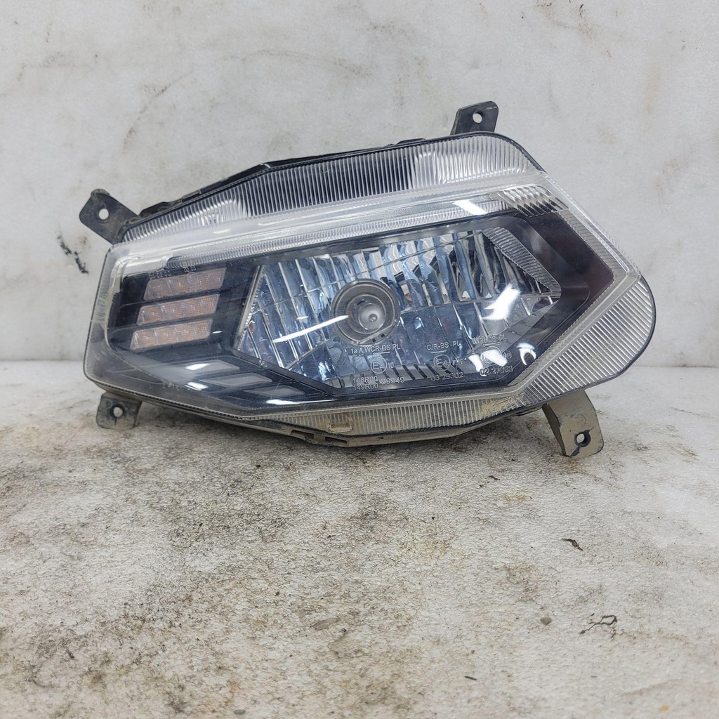 [CF02996] headlight, rh