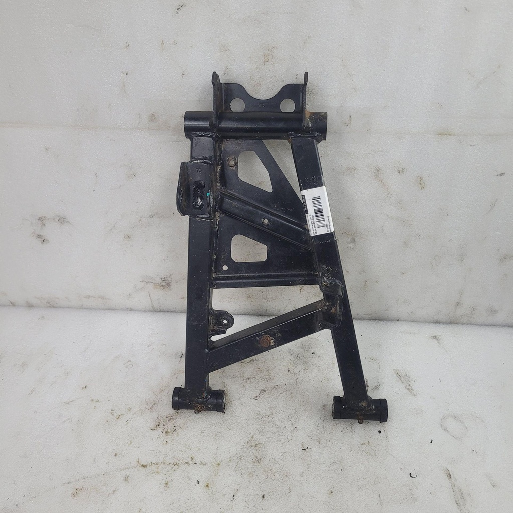 [CF03038] rear lower swing arm, lh