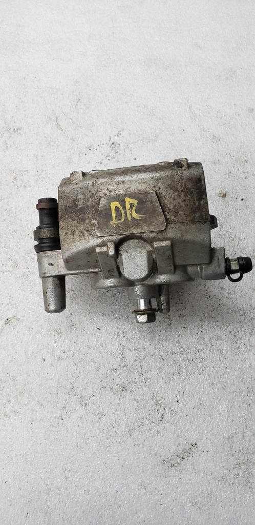 Caliper Assy (Right) - 1S3-2580U-01-00 YAMAHA