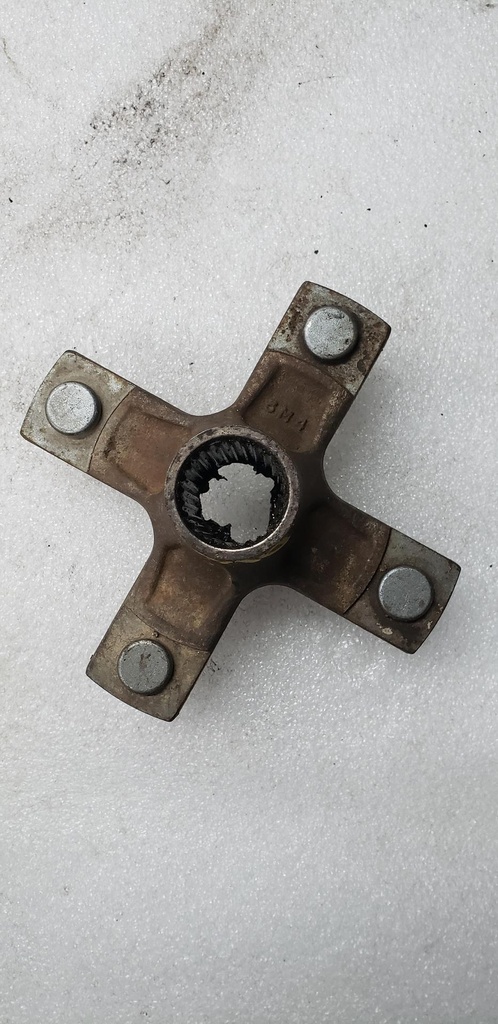 Hub, Wheel Gray - 3446-384 ARCTIC CAT
