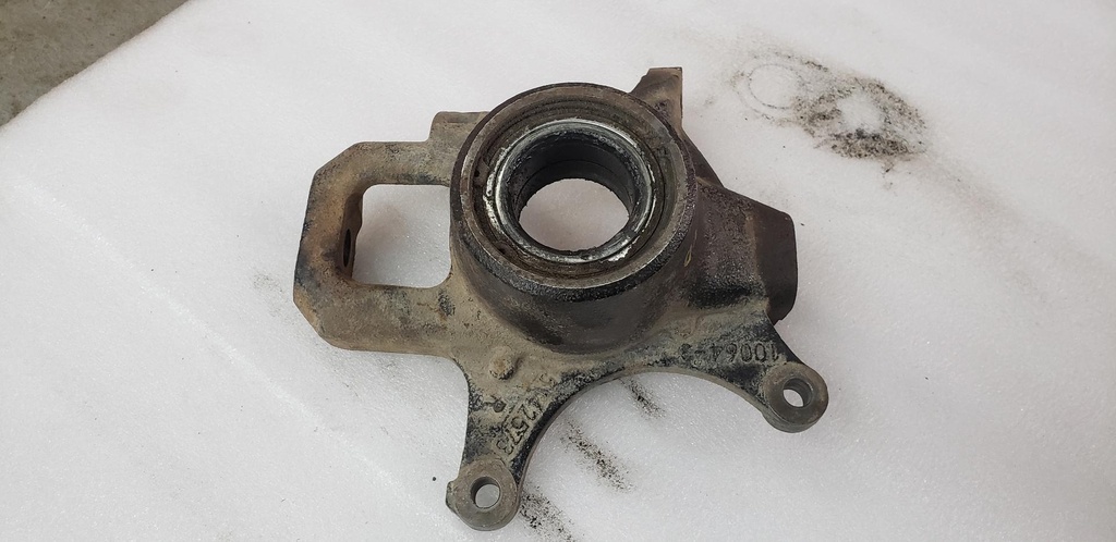 knuckle, front, right