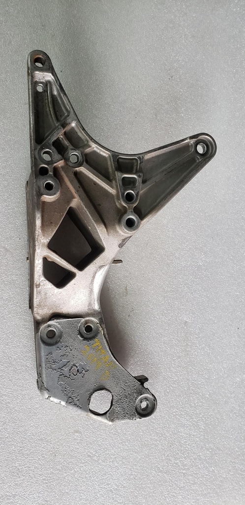 BRACE-LOWER RH MACH