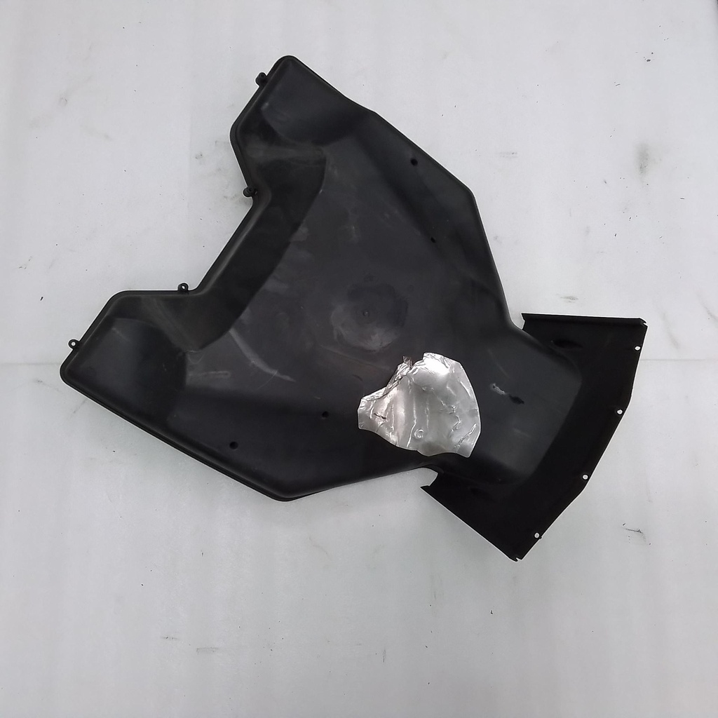 [5706-358-001] plenum, intake - lower rear (inc. 18) (5706-358-001)