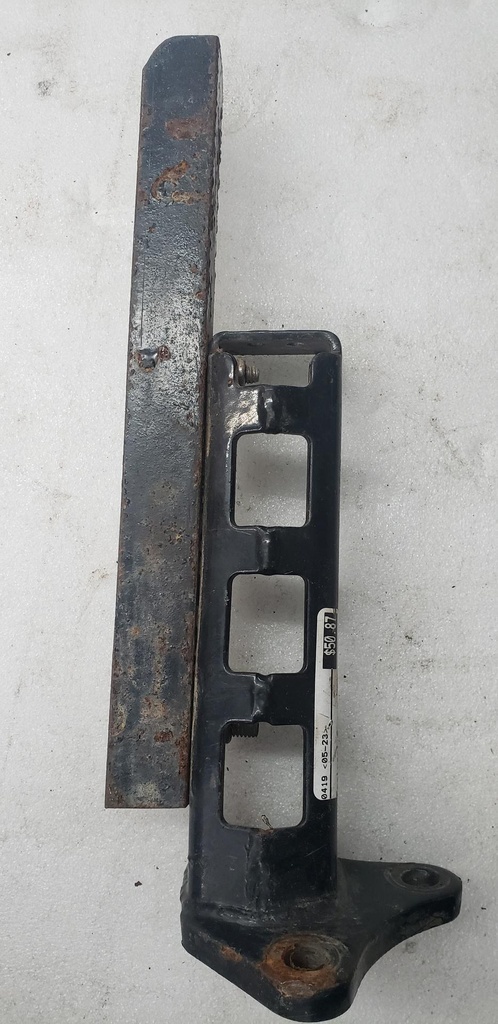 Footrest 2 - 5TG-27421-01-00 YAMAHA