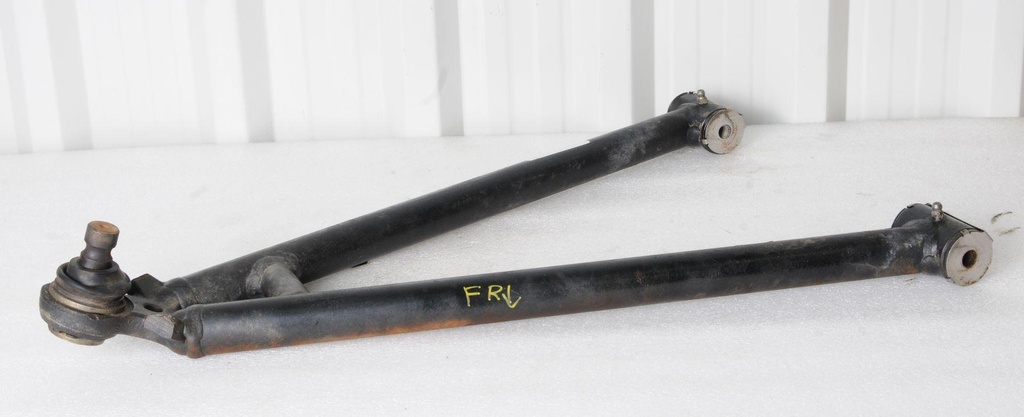 [706201608-001] rh painted front lower arm
