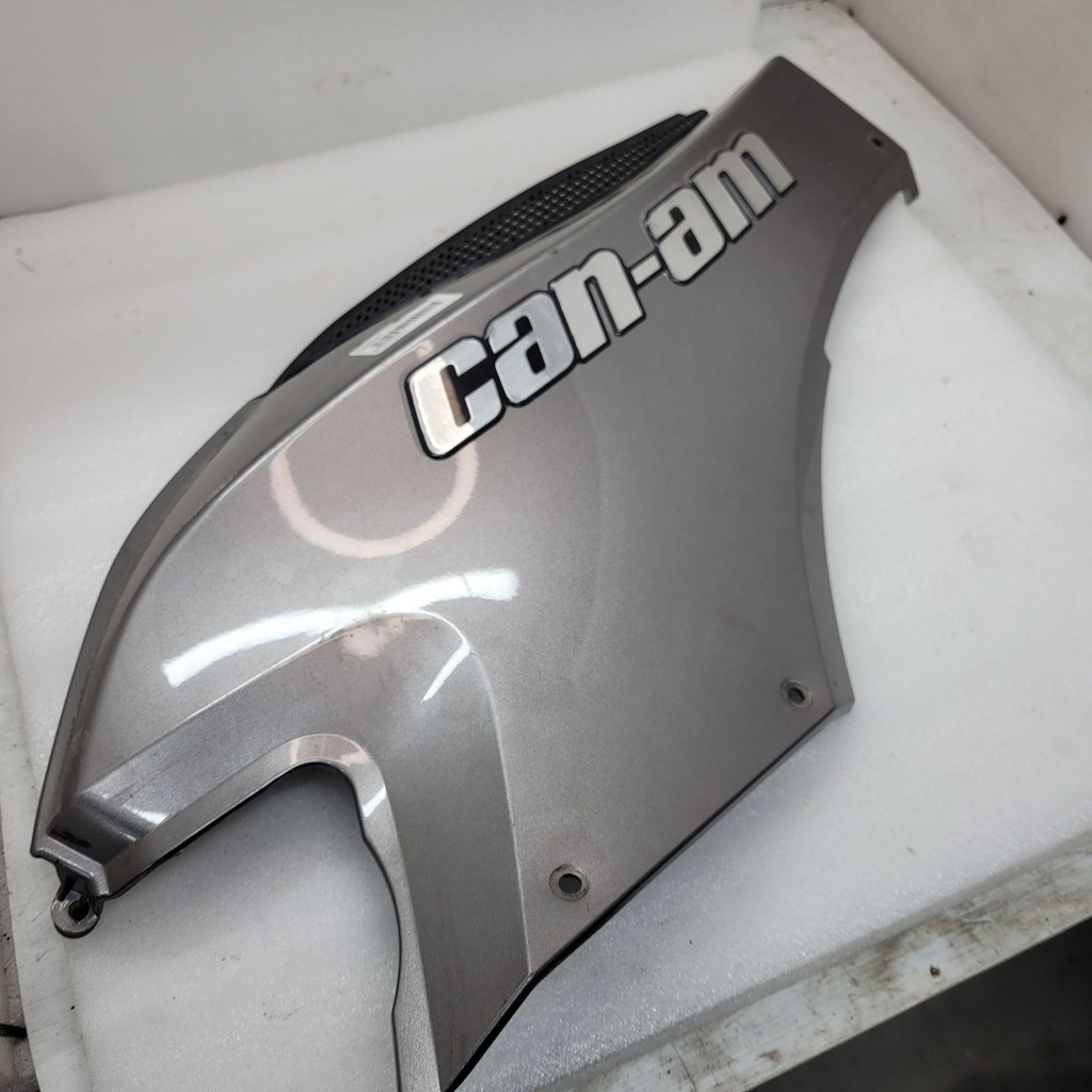 (new ref. 705006255) rh upper side panel, metallic magnesium rs, magnesium model