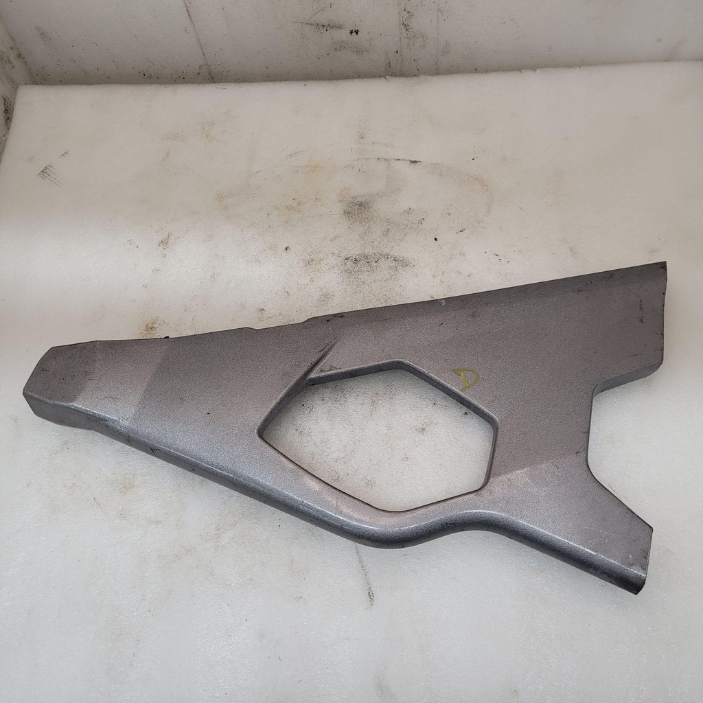 [706201662-001] rh upper air deflector rs-s, st-s, magnesium model
