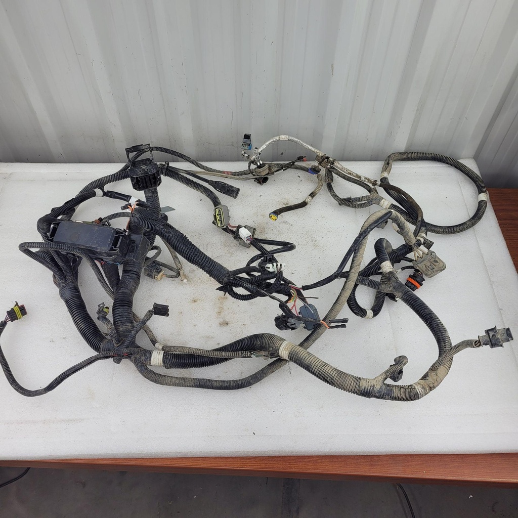 [2414891-001] harness-main,spmn 570 6x6