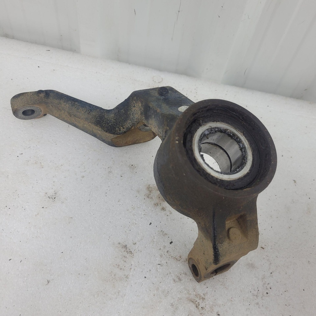 [705400474-001] rh knuckle 650, 800